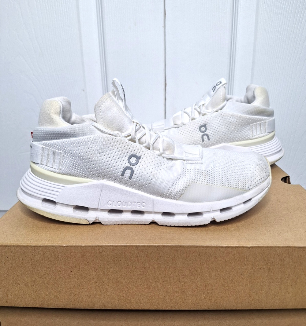 On Cloud Cloudnova Triple White Cloudtec 26.99115 Women’s Size 8